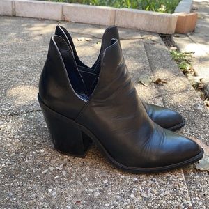 Steve Madden black leather booties